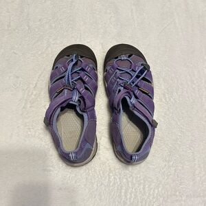 Girls Keen Purple Waterproof Water Sandals Size 5